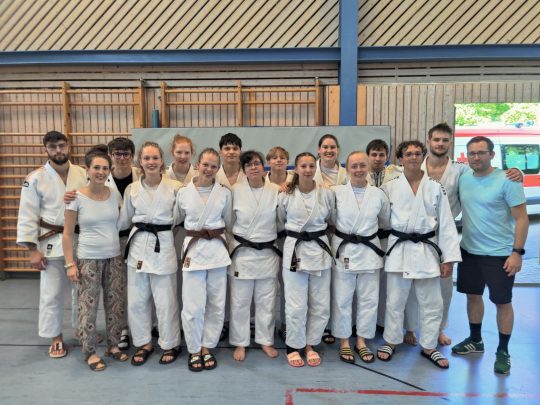 Nürtinger Judoka überzeugen mit Teamgeist beim finalen Württembergliga-Kampftag
